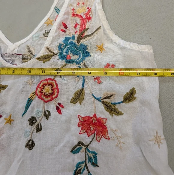 Johnny Was White Embroidered Floral Tank Top with Multicolor Accents - Picture 10 of 11